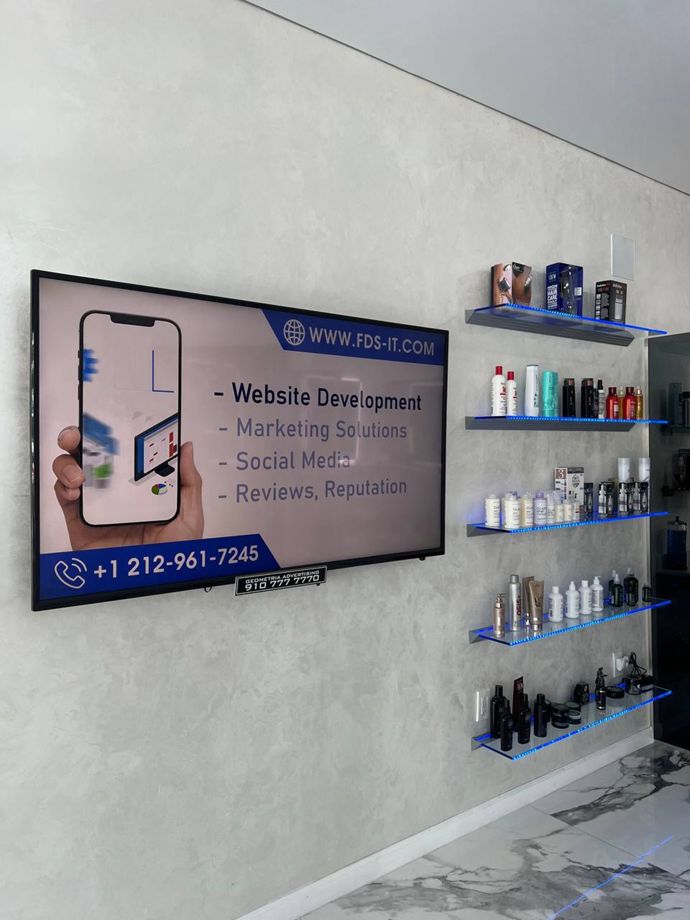 Salons digital out-of-home screen by Geometria