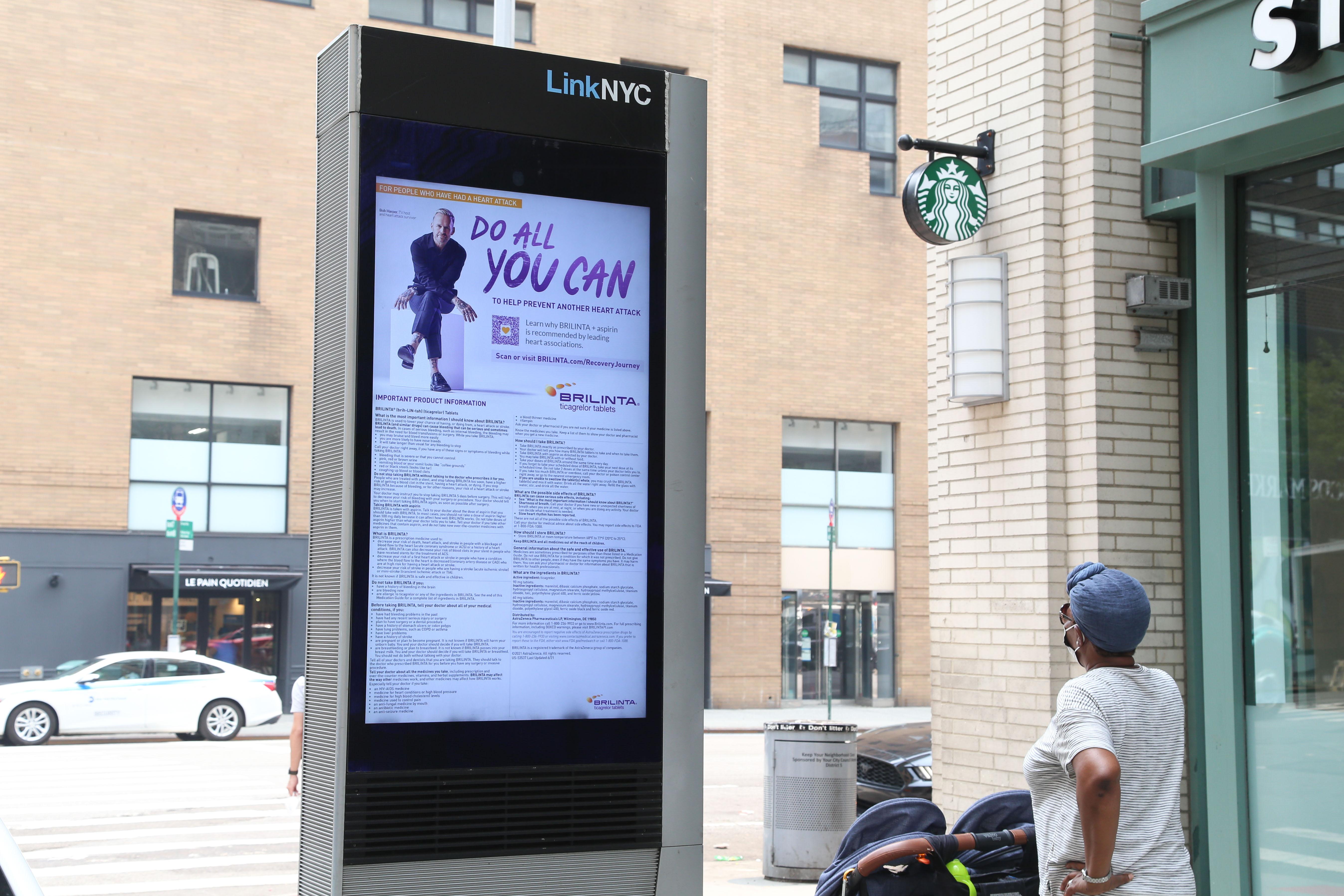Intersection Linknyc · intersection linknyc urban panels vertical 2
