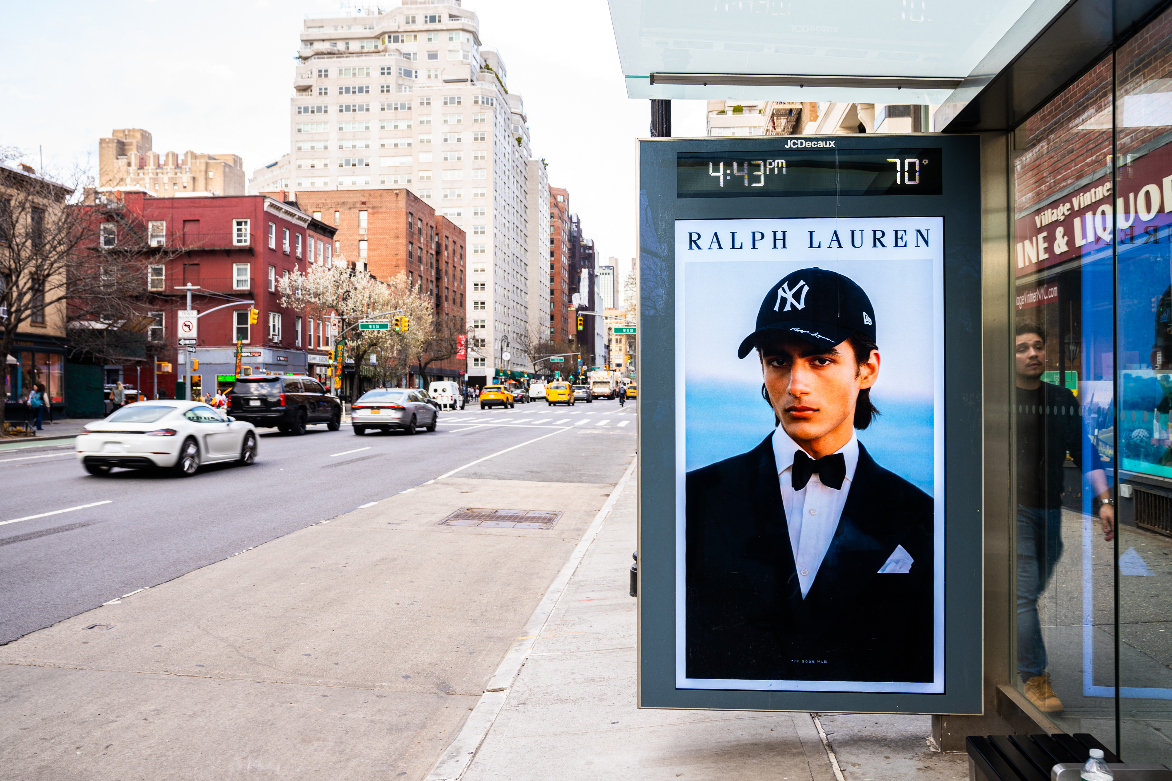 Jcdecaux · jcdecaux bus shelters vertical 1