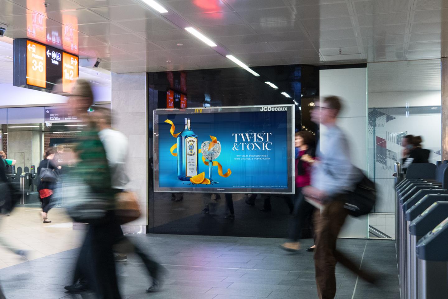 Jcdecaux · jcdecaux train stations horizontal