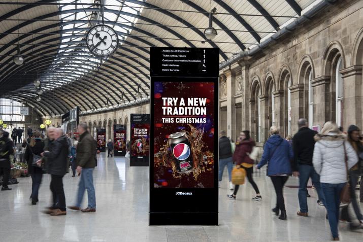 Jcdecaux · jcdecaux train stations vertical