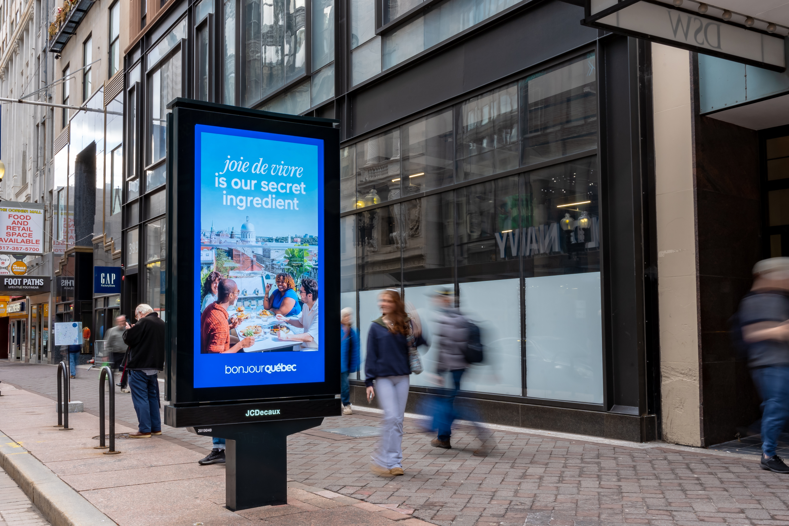 Jcdecaux · jcdecaux urban panels vertical 7