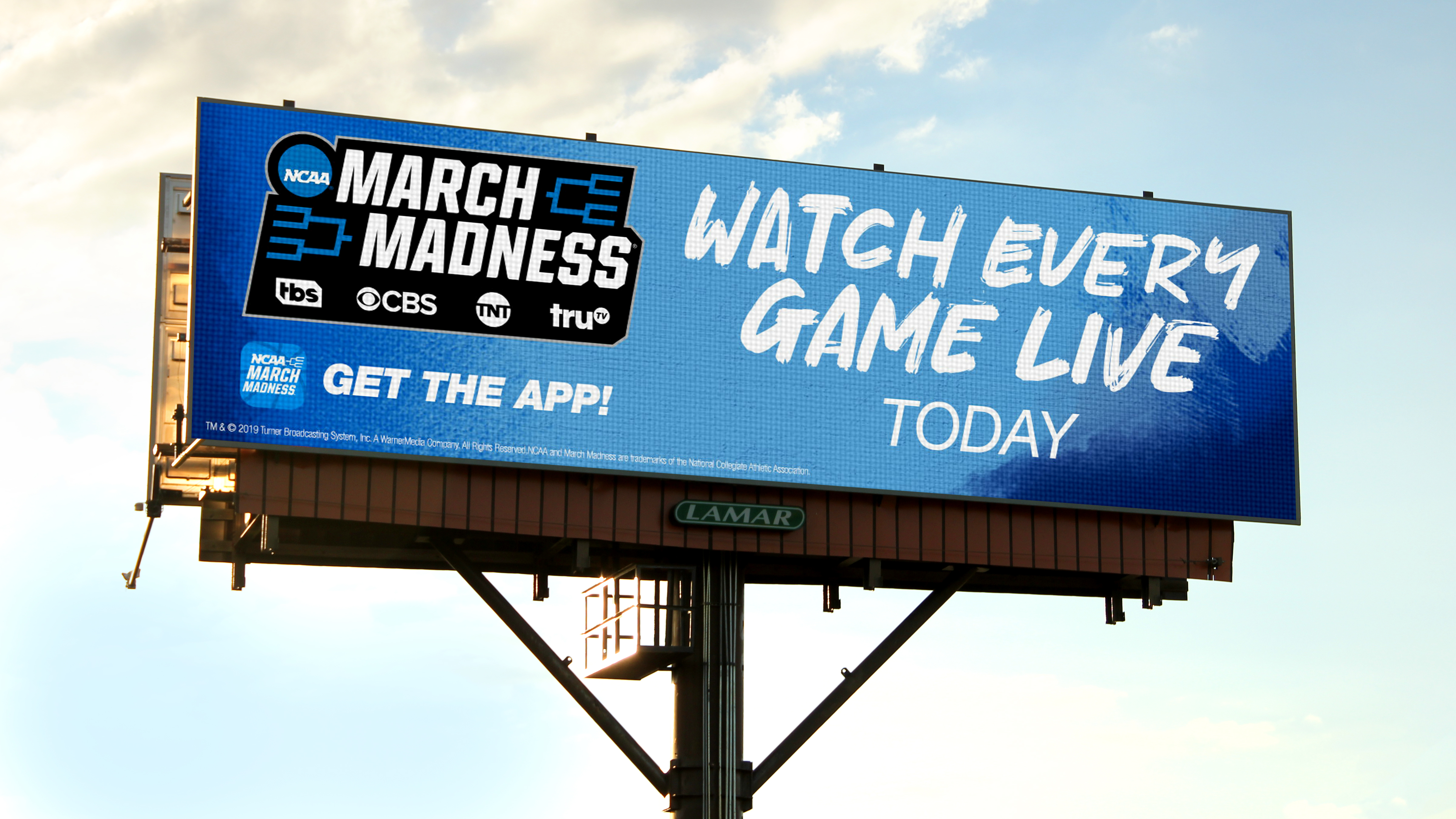 Billboards digital out-of-home screen by Lamar