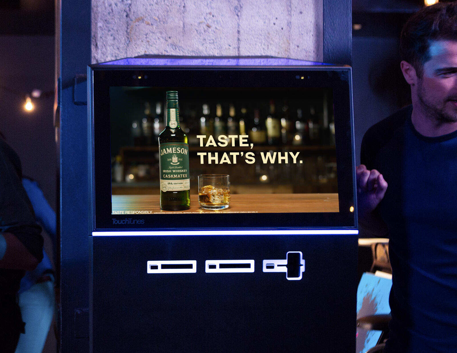 Bars digital out-of-home screen by Touchtunes